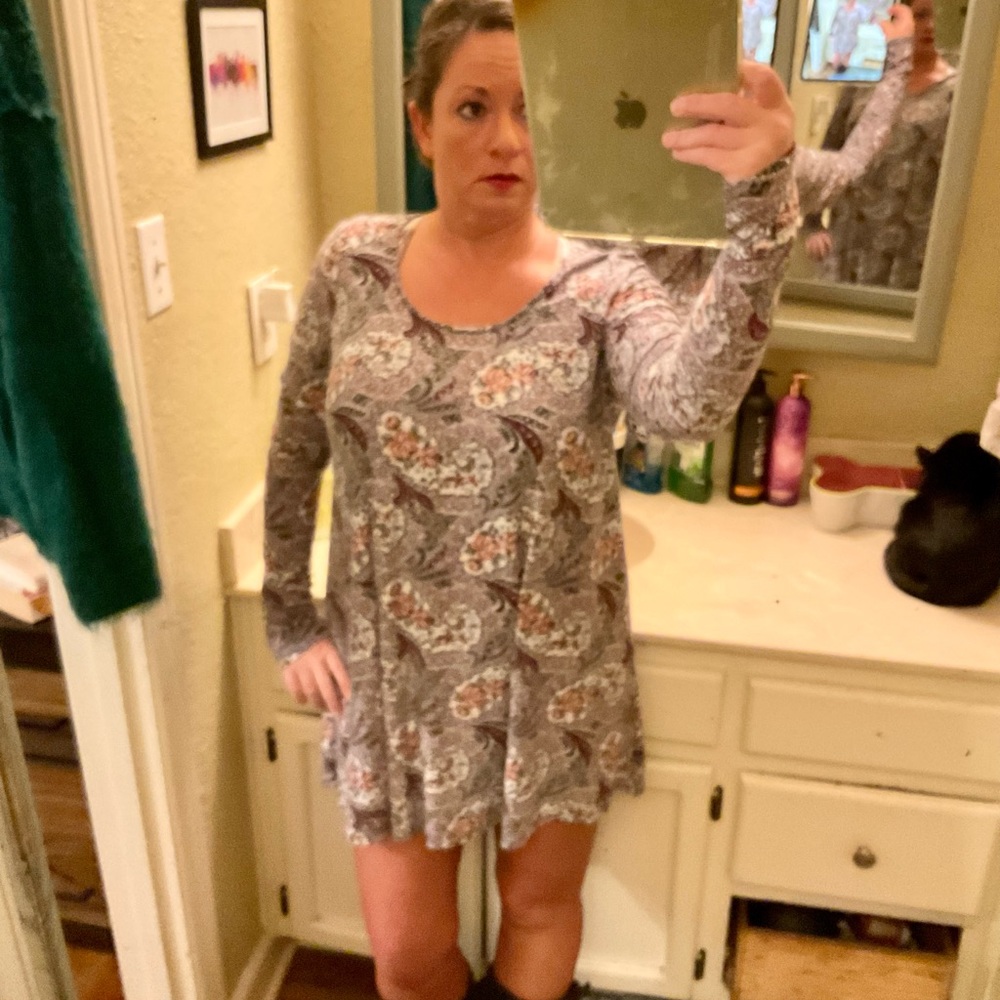 NEW LISTING ‼️SHOW ME YOUR MUMU Tunic Dress - Picture 16 of 16